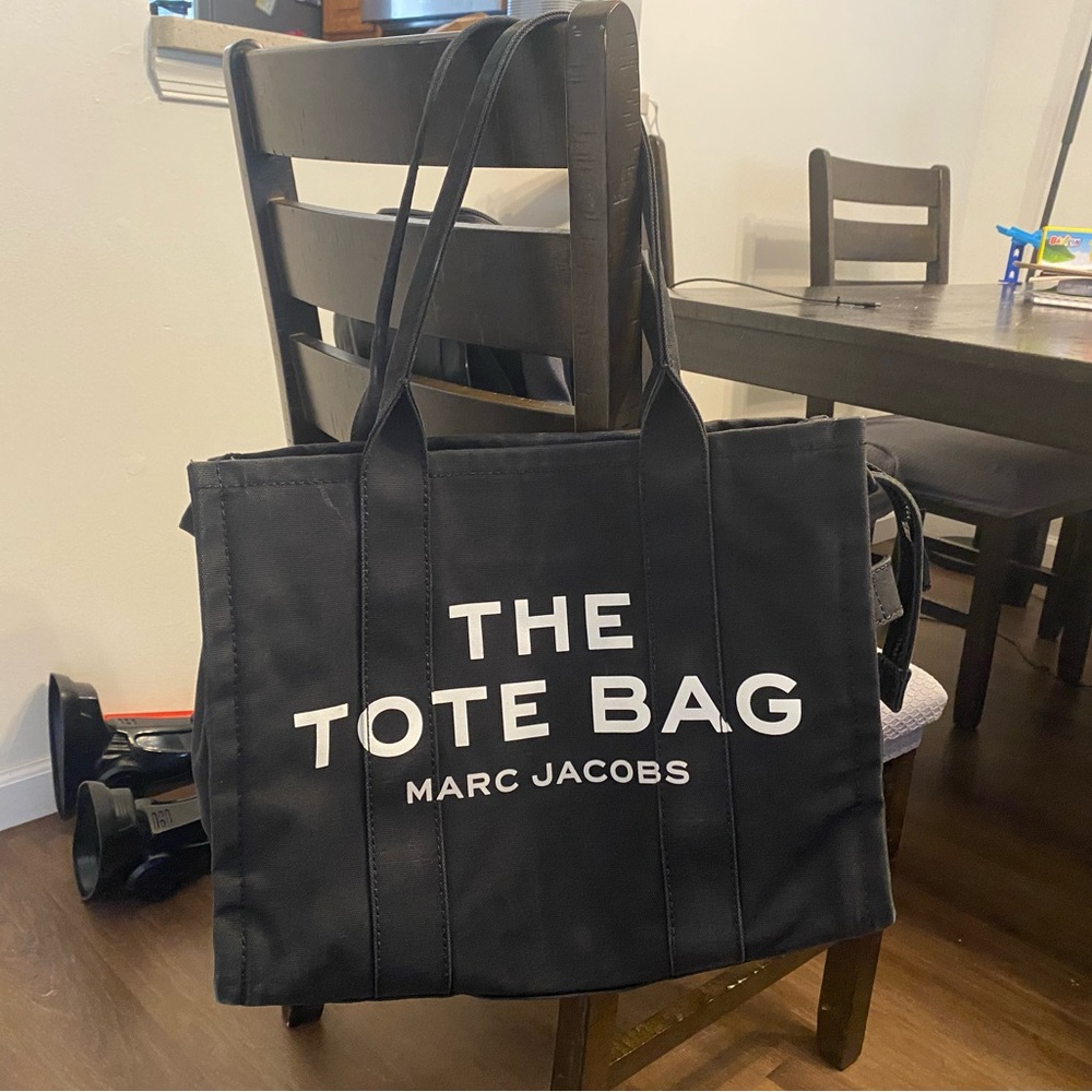 Marc Jacobs Black Canvas Tote Large Size